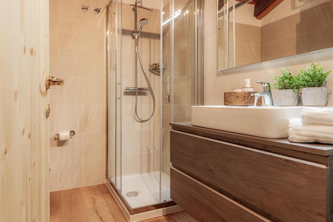 Suite Italy Pinzolo Due Giustino ภายนอก รูปภาพ