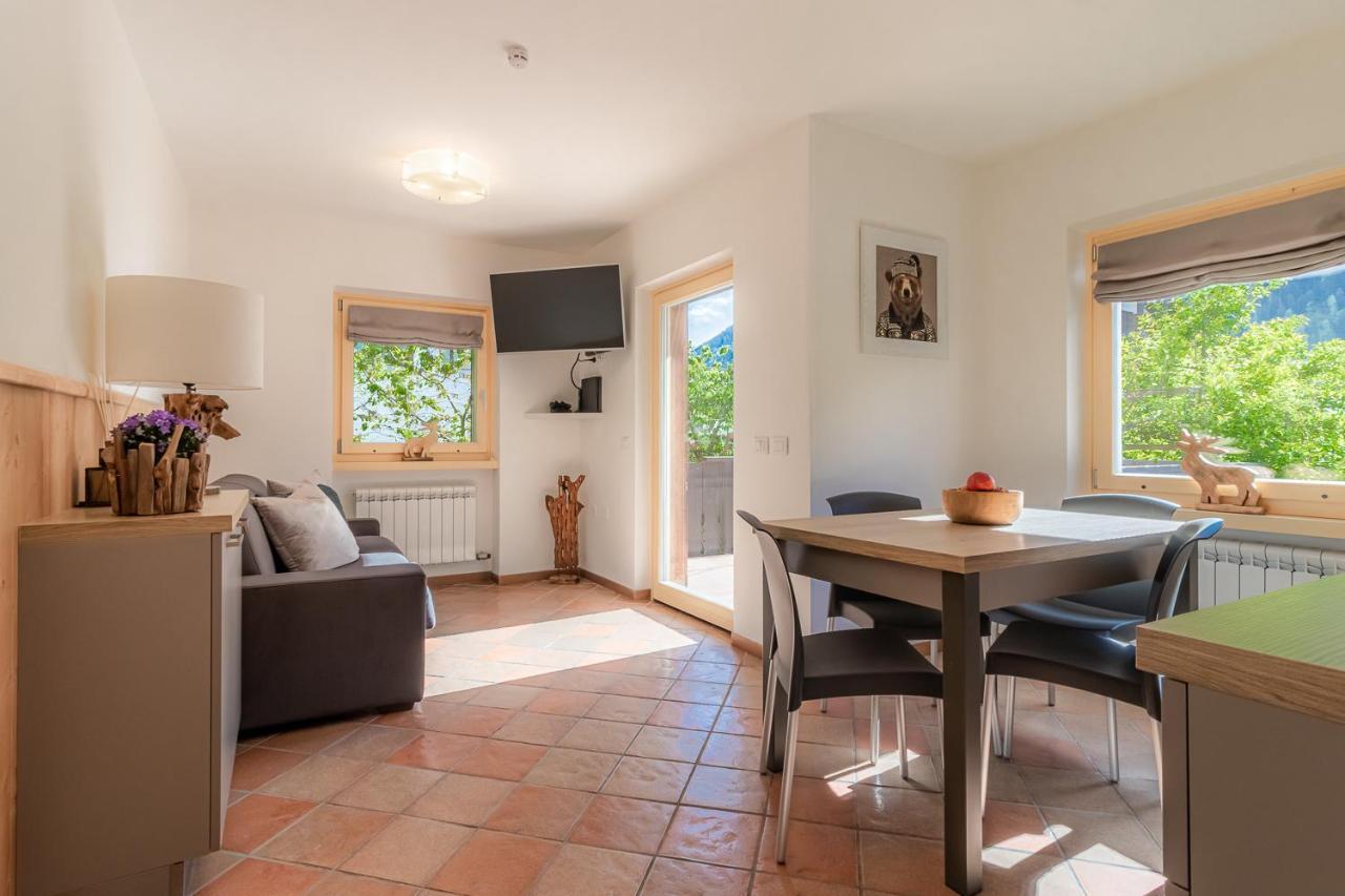 Suite Italy Pinzolo Due Giustino ภายนอก รูปภาพ