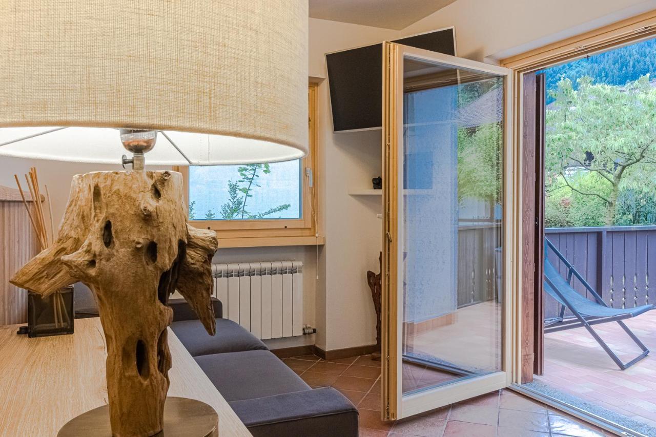 Suite Italy Pinzolo Due Giustino ภายนอก รูปภาพ