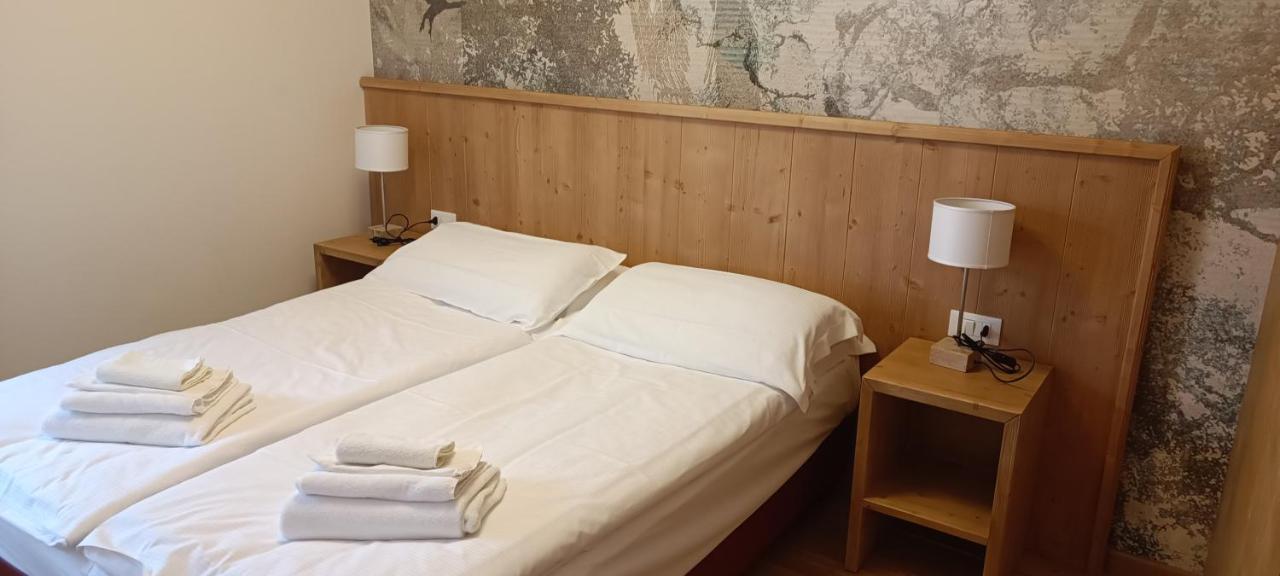 Suite Italy Pinzolo Due Giustino ภายนอก รูปภาพ